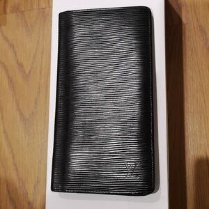 Louis Vuitton LV Brazza Epi Leather Black Wallet Long Vertical Bifold